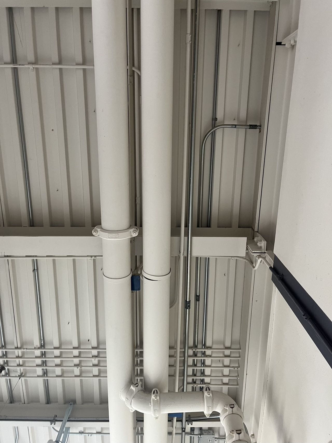 put a description here or you will lose grades <div class='container'><iframe class='responsive-iframe' src='https://www.youtube.com/embed/tgbNymZ7vqY'></iframe></div>